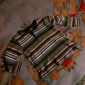 🍀3/15 Boy's 3T long sleeve shirt